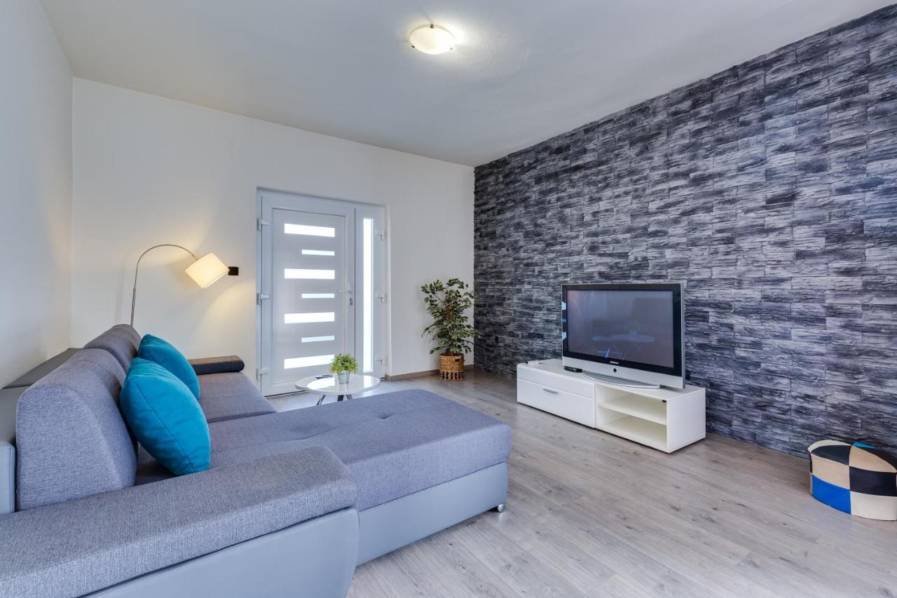 Apartment A & J Петркане Екстериор снимка