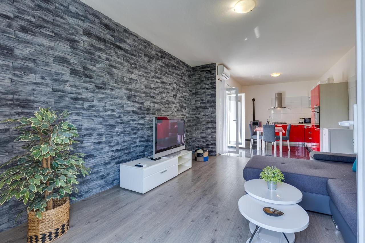 Apartment A & J Петркане Екстериор снимка