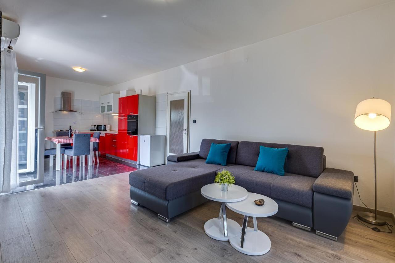 Apartment A & J Петркане Екстериор снимка