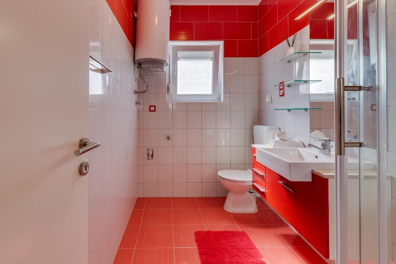 Apartment A & J Петркане Екстериор снимка