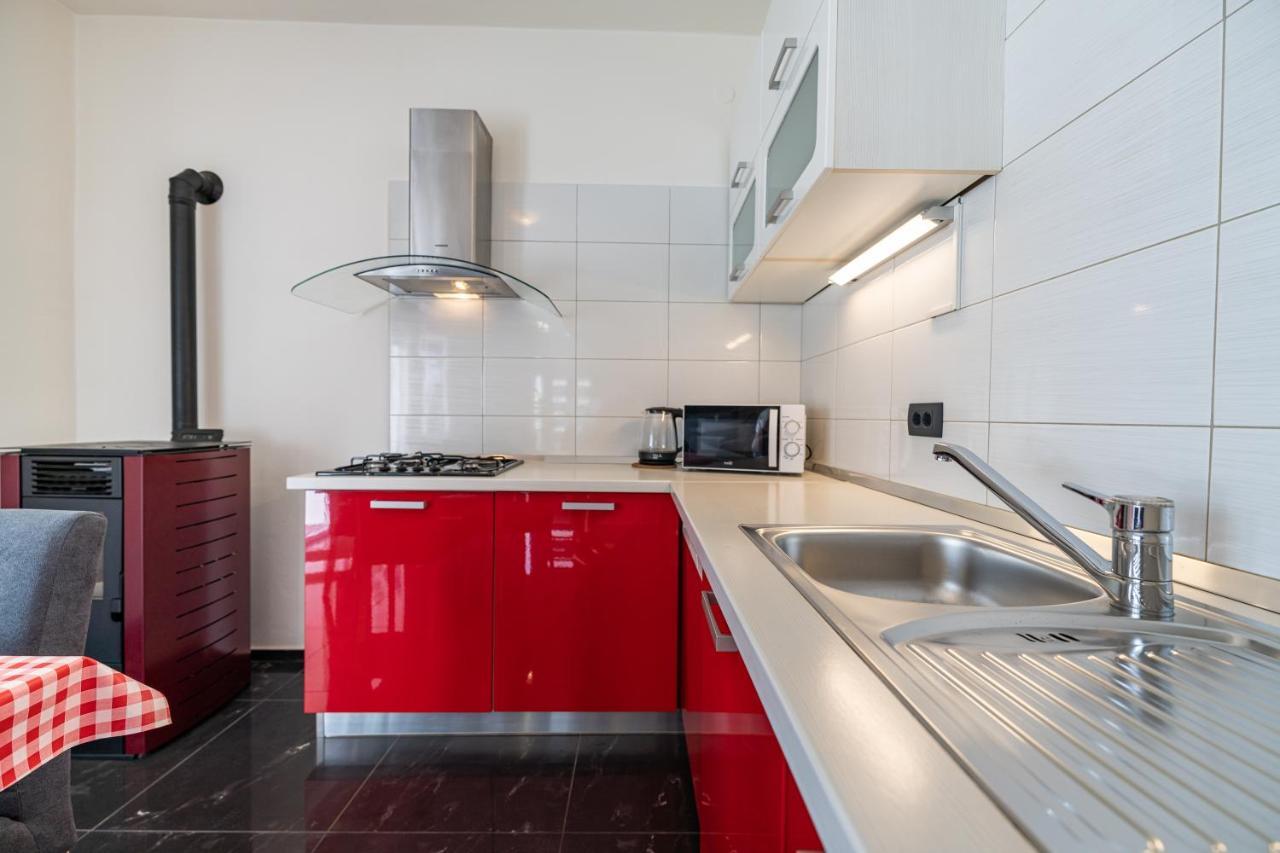 Apartment A & J Петркане Екстериор снимка